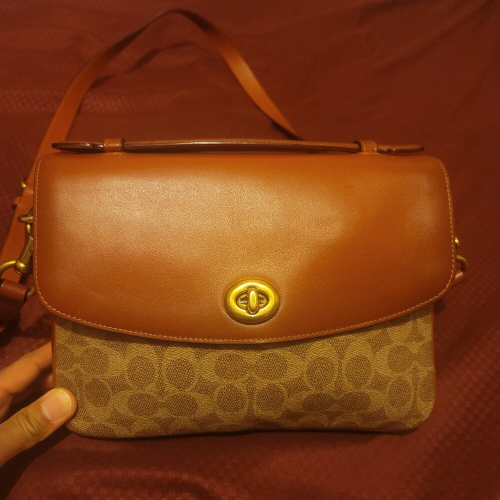 Coach Cassie Crossbody in Signature Canvas